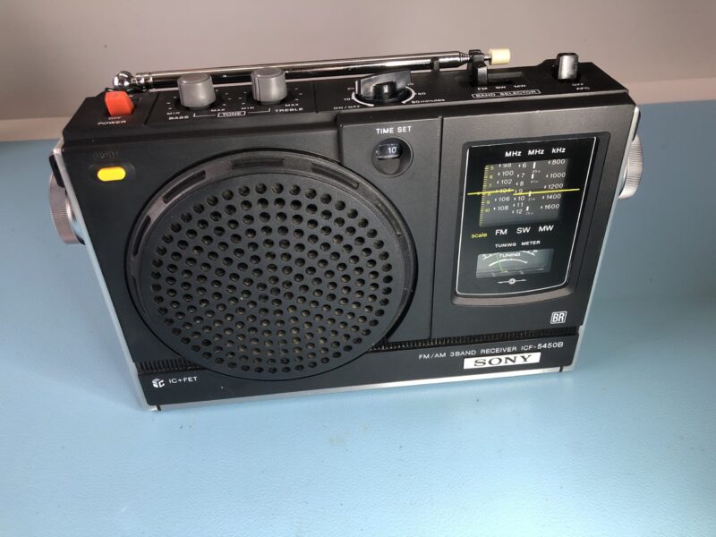 SONY Kofferradio ICF-5450B (1977) – Bild 4
