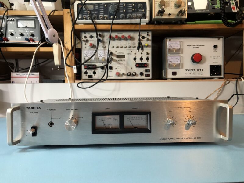 Toshiba SC-330 Stereo-Endverstärker – Bild 11