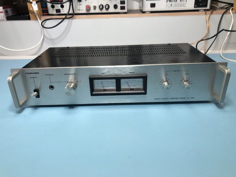 Toshiba SC-330 Stereo-Endverstärker – Bild 1