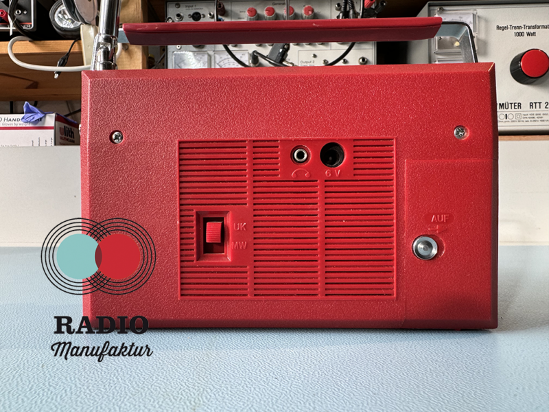 LOEWE OPTA Kofferradio Dolly  (1968-1970) – Bild 5