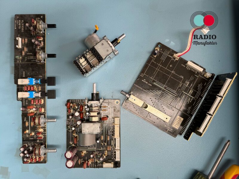 Yamaha Vollverstärker AX-750 – Bild 3