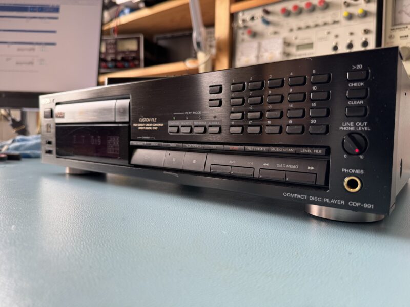 CD-Spieler SONY CDP-991 – Bild 2