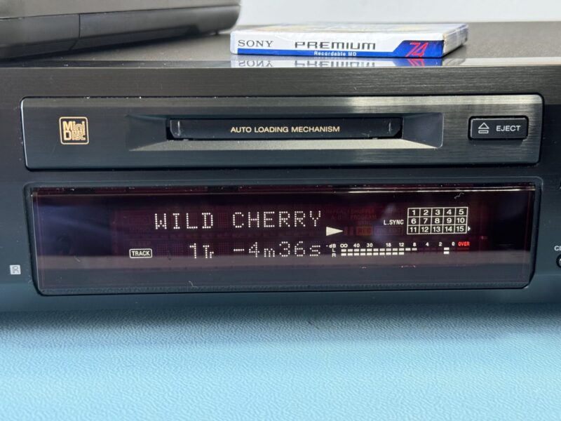 SONY MDS-JE520 mit originaler Fernbedienung – Bild 1