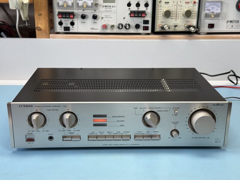 Vollverstärker LUXMAN L-230 mit Tuner T-230 – Bild 1