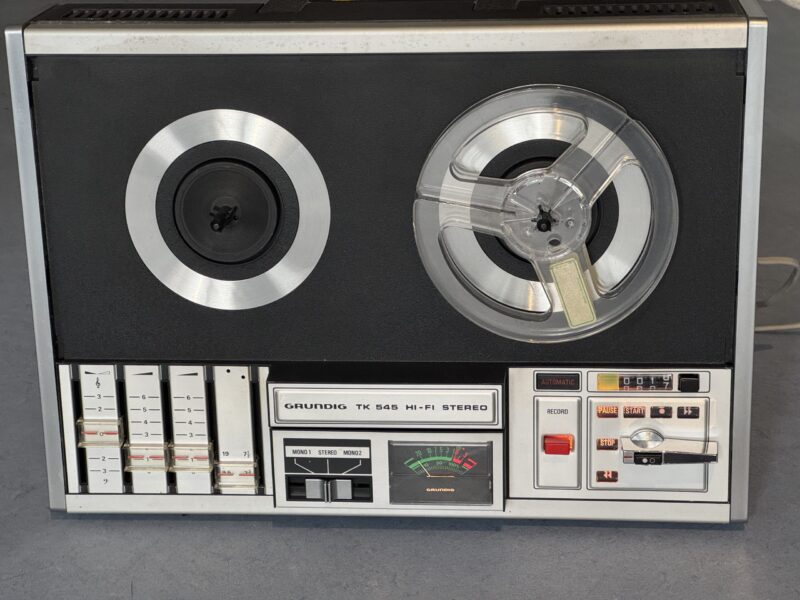 Bastlergerät: Tonbandgerät Grundig TK 545