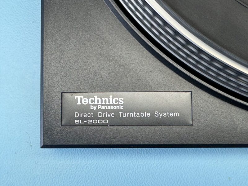 Direct-Drive Plattenspieler Technics SL-2000 – Bild 9