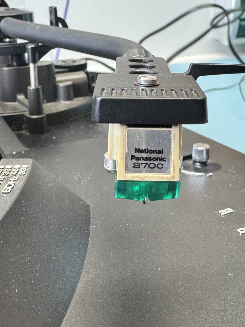 Direct-Drive Plattenspieler Technics SL-2000 – Bild 3