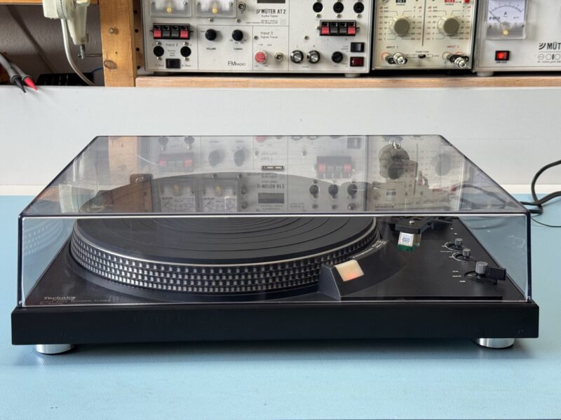 Direct-Drive Plattenspieler Technics SL-2000 – Bild 4