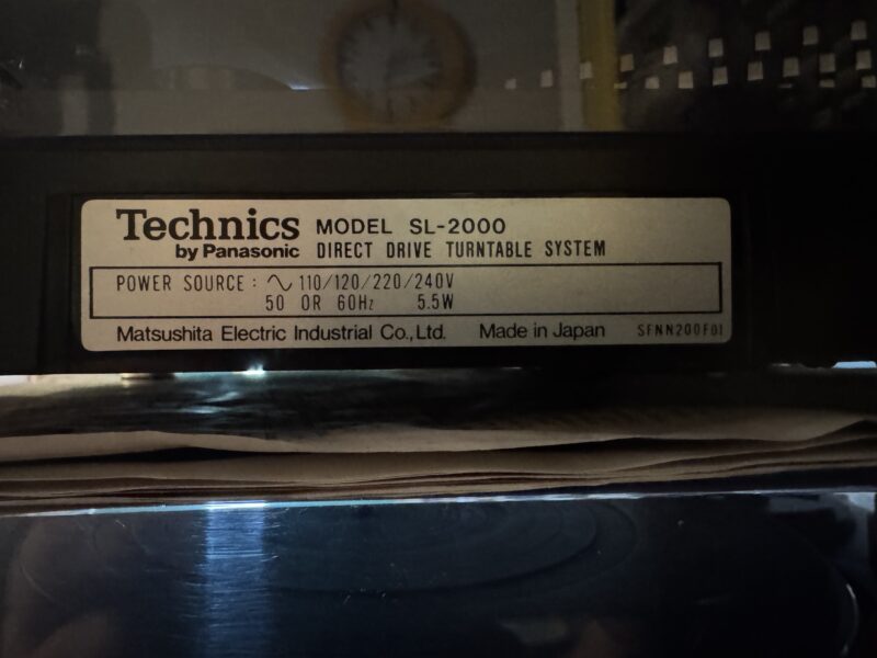 Direct-Drive Plattenspieler Technics SL-2000 – Bild 8