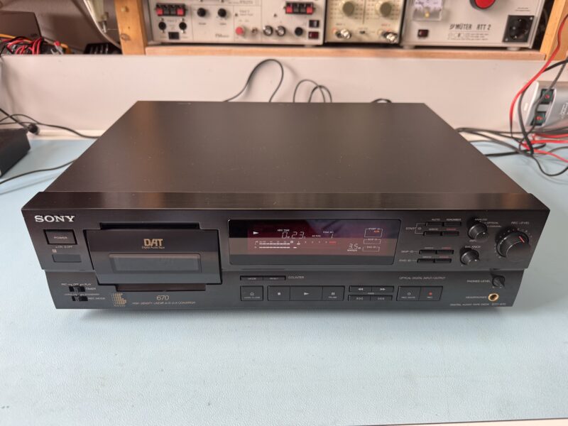 SONY DAT-Rekorder DTC-670 – Bild 5