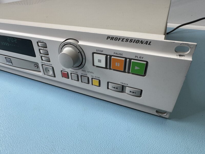 MARANTZ CDR-630 Professional CD-Recorder – Bild 6