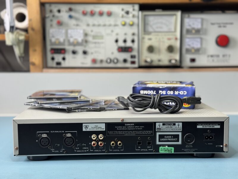 MARANTZ CDR-630 Professional CD-Recorder – Bild 9