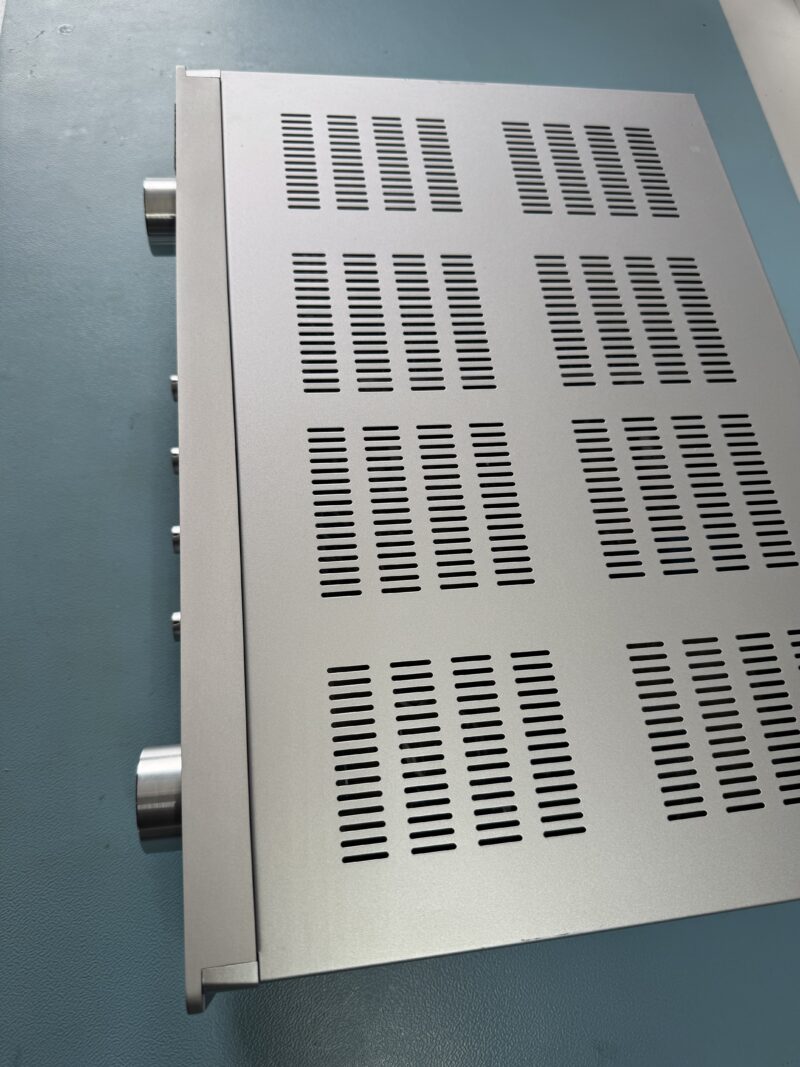 MARANTZ Vollverstärker PM-4001 silber – Bild 4