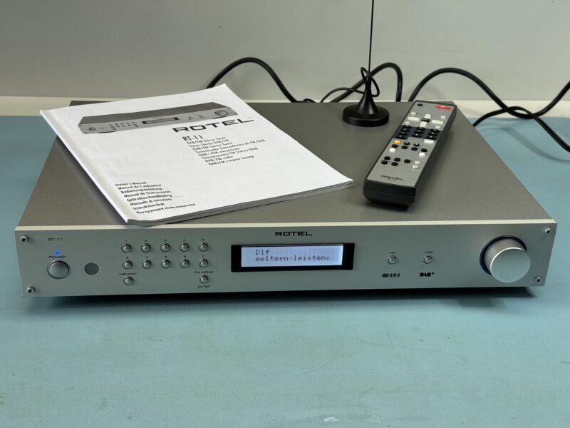 ROTEL RT-11 DAB+/UKW-Stereo Tuner