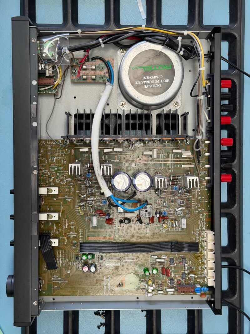 Rotel Vollverstärker RA-820 BX 3 – Bild 4