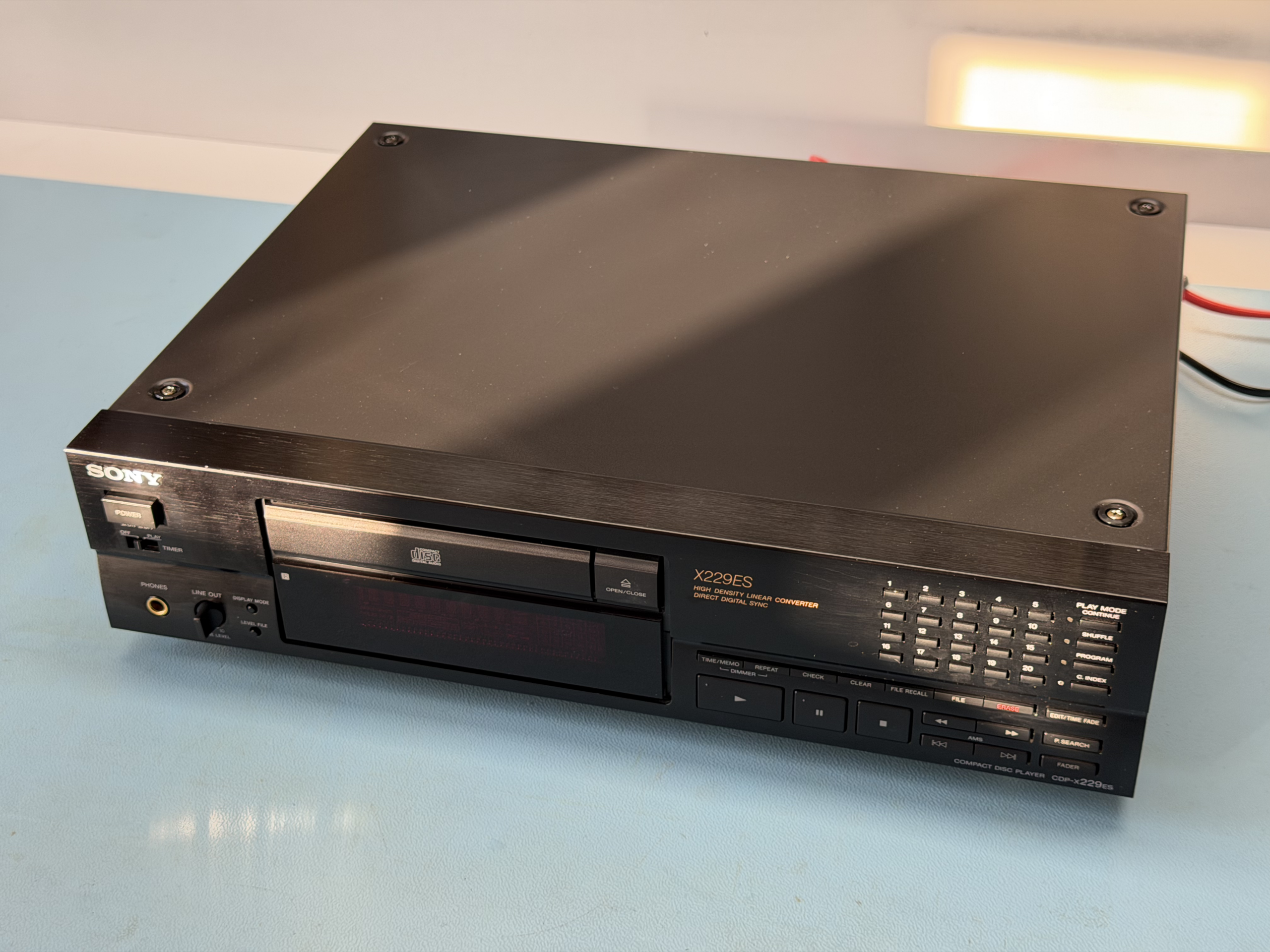CD-Spieler SONY CDP-X229ES – Bild 2