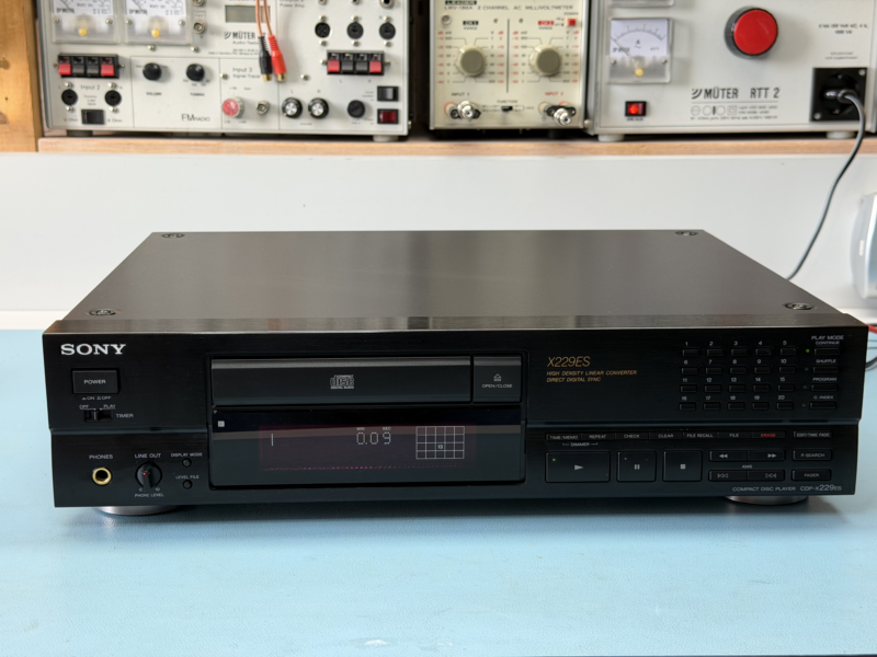 CD-Spieler SONY CDP-X229ES – Bild 9