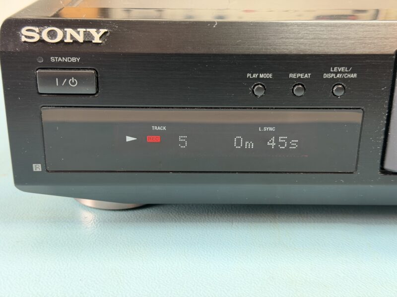 SONY MiniDisk-Deck MDS-JE330 – Bild 8