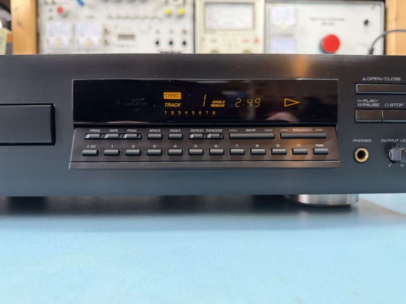 CD-Spieler YAMAHA CDX-870 – Bild 2