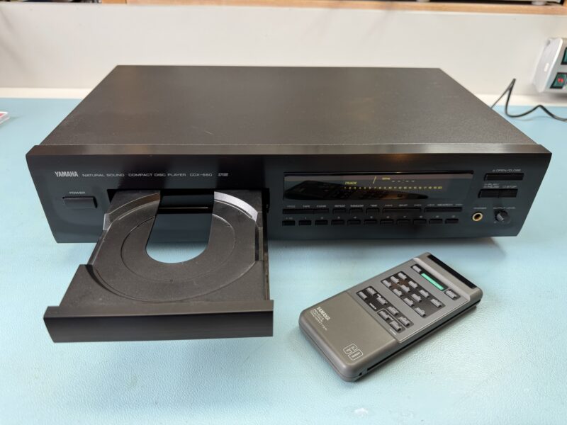 CD-Spieler YAMAHA CDX-660 – Bild 1